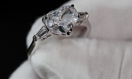 womens lab grown diamond engagement ring