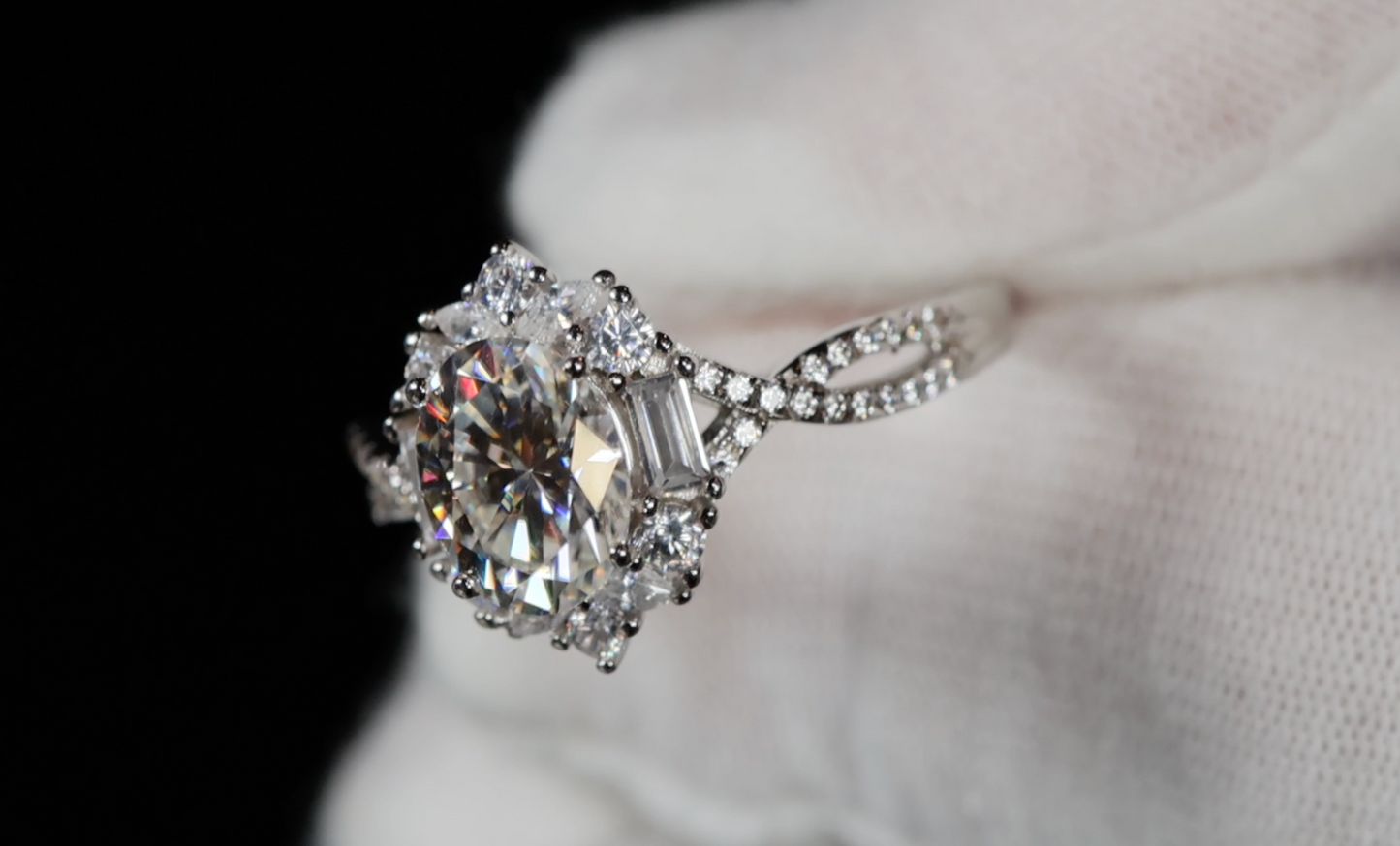 Moissanite Diamond Ring