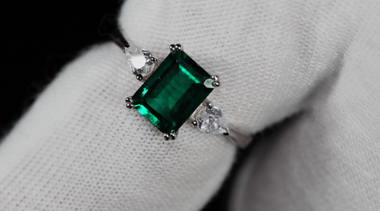 Womens Colombian Emerald Ring