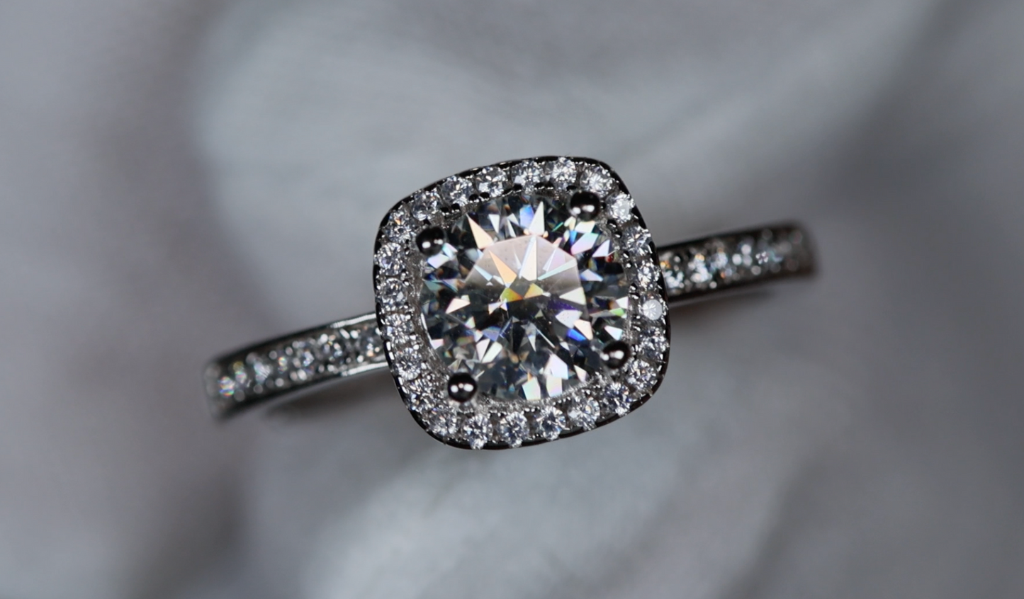 Womens Moissanite Diamond Engagement Ring | Moissanite Engagement Rings