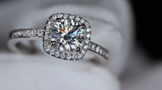 Womens Moissanite Diamond Engagement Ring