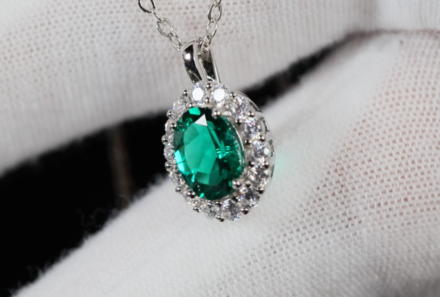 Colombian Emerald Necklace | Womens Lab Grown Emerald Necklace | Emerald Necklace | Green Diamond Pendant | Green Diamond Necklace | Emerald Pendant