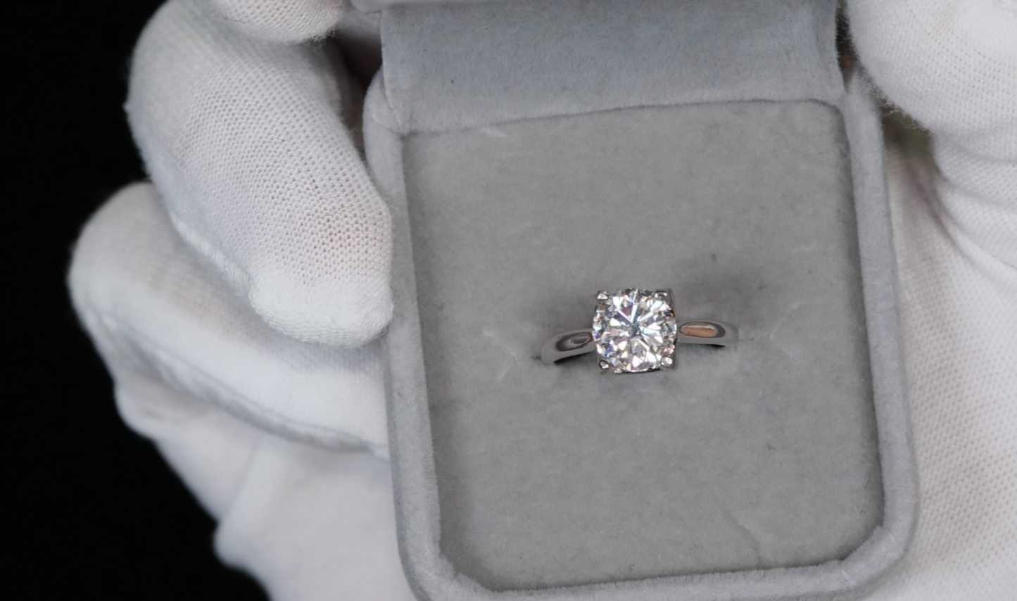 2.0ct VVS1 Womens Moissanite Rings | Womens Lab Grown Diamond Engagement Rings