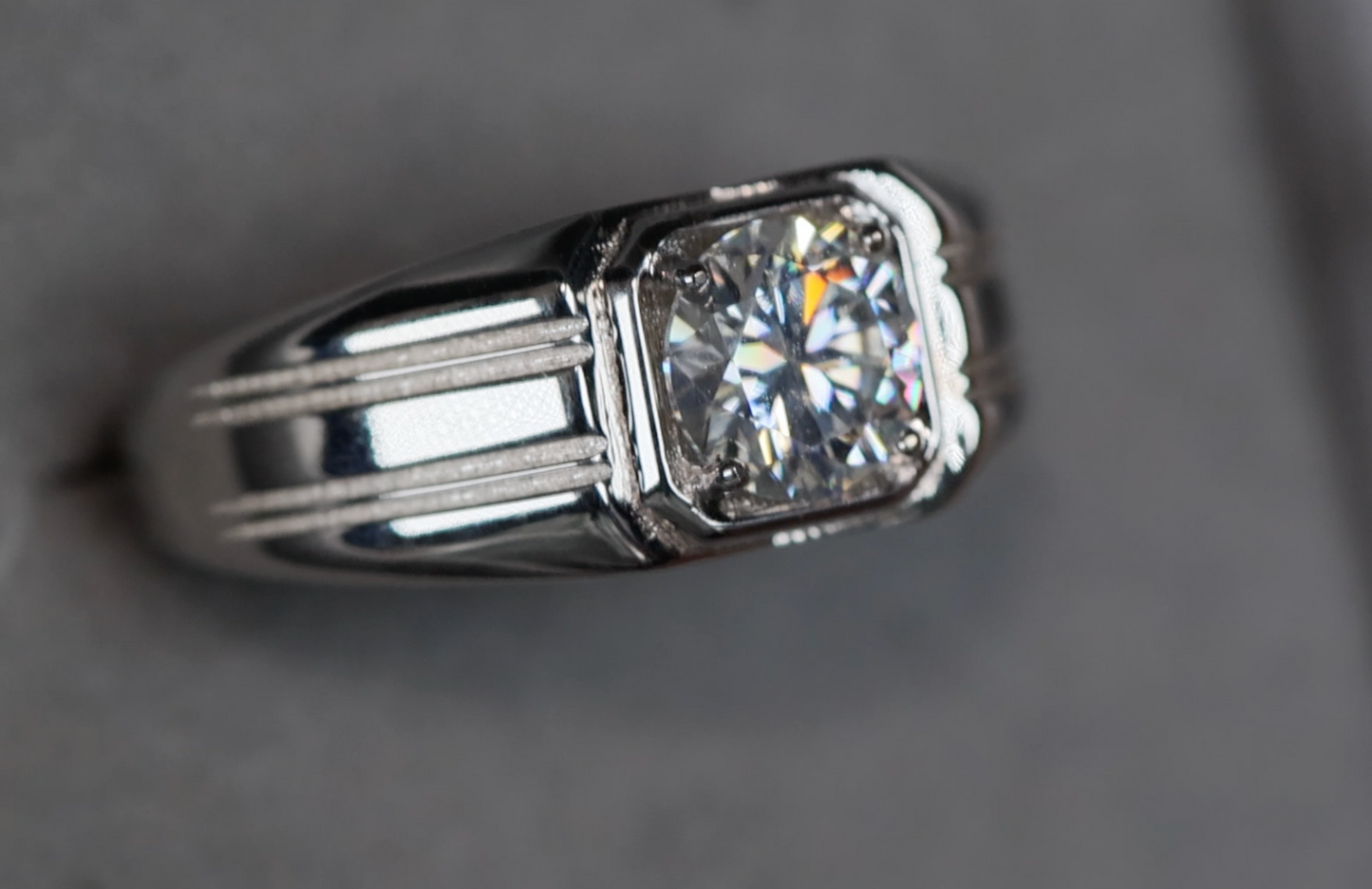 mens moissanite diamond ring