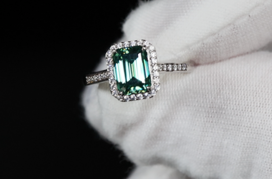 Womens Green Lab Diamond Ring