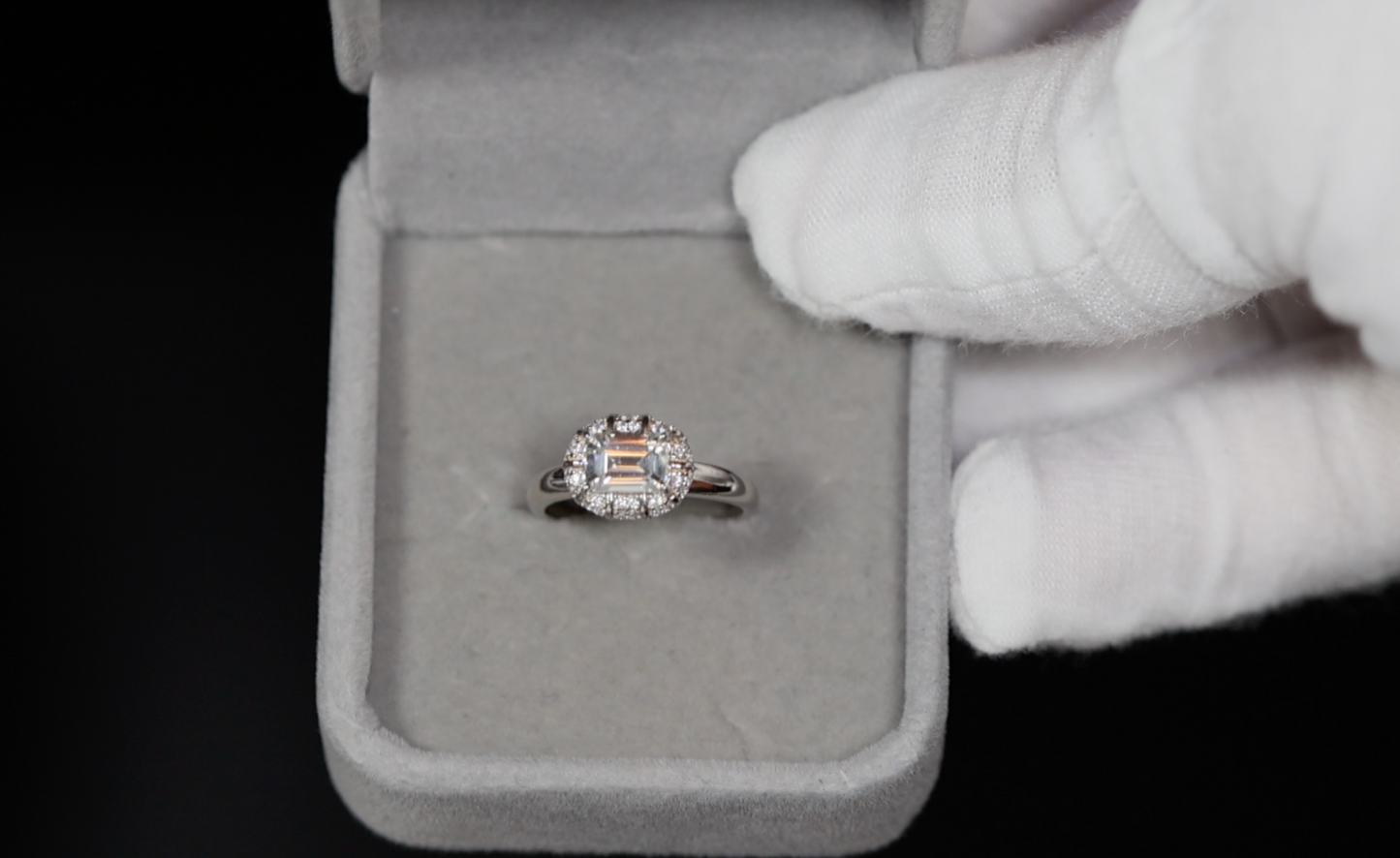 womens Moissanite Engagement Ring