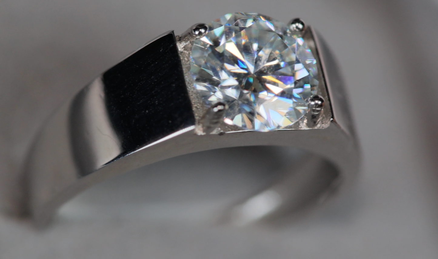 Mens Moissanite Diamond Wedding Ring