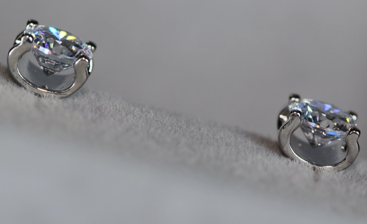 Diamond Stud Earrings | Womens Diamond Ear Studs | Ear Studs