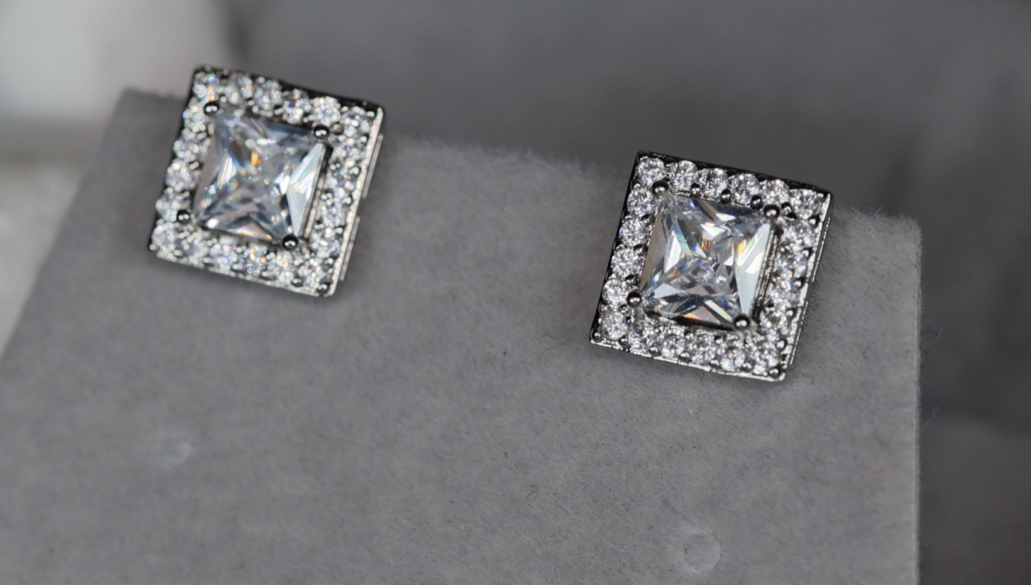 Diamond Ear Studs | Womens Stud Earrings | Mens Diamond Ear Studs