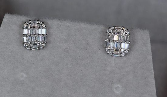 Womens Baguette Cut Diamond Ear Studs