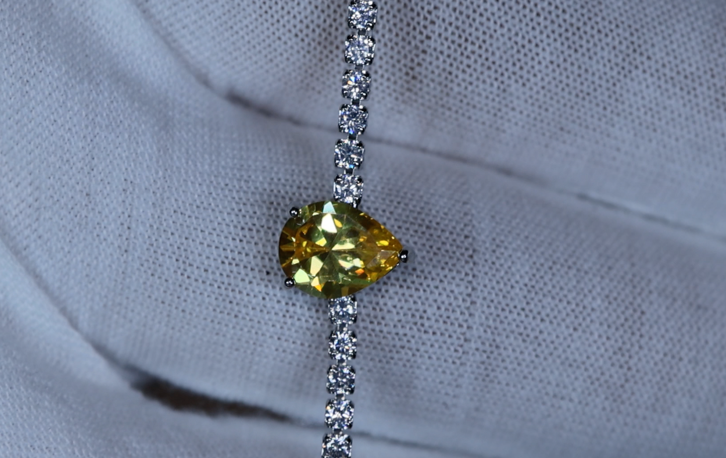 yellow diamond Bracelet