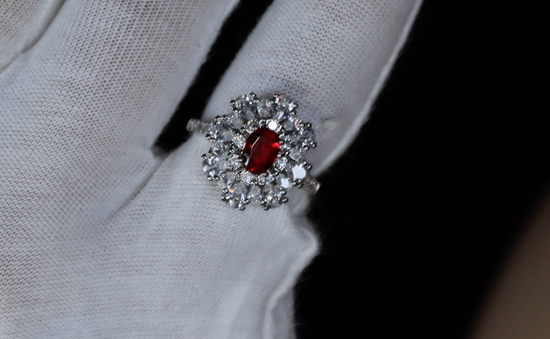 Womens Red Oval Diamond Ring