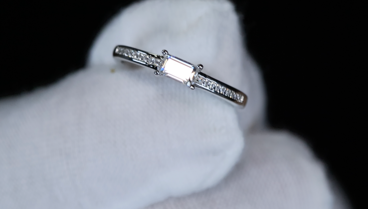 Womens Moissanite Baguette Diamond Ring