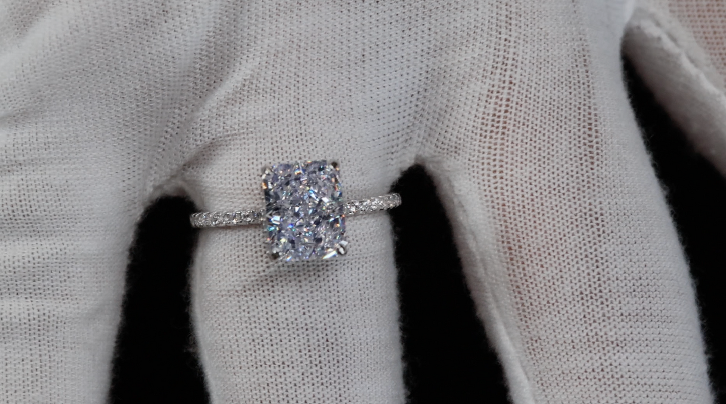 Crushed Ice Diamond Ring