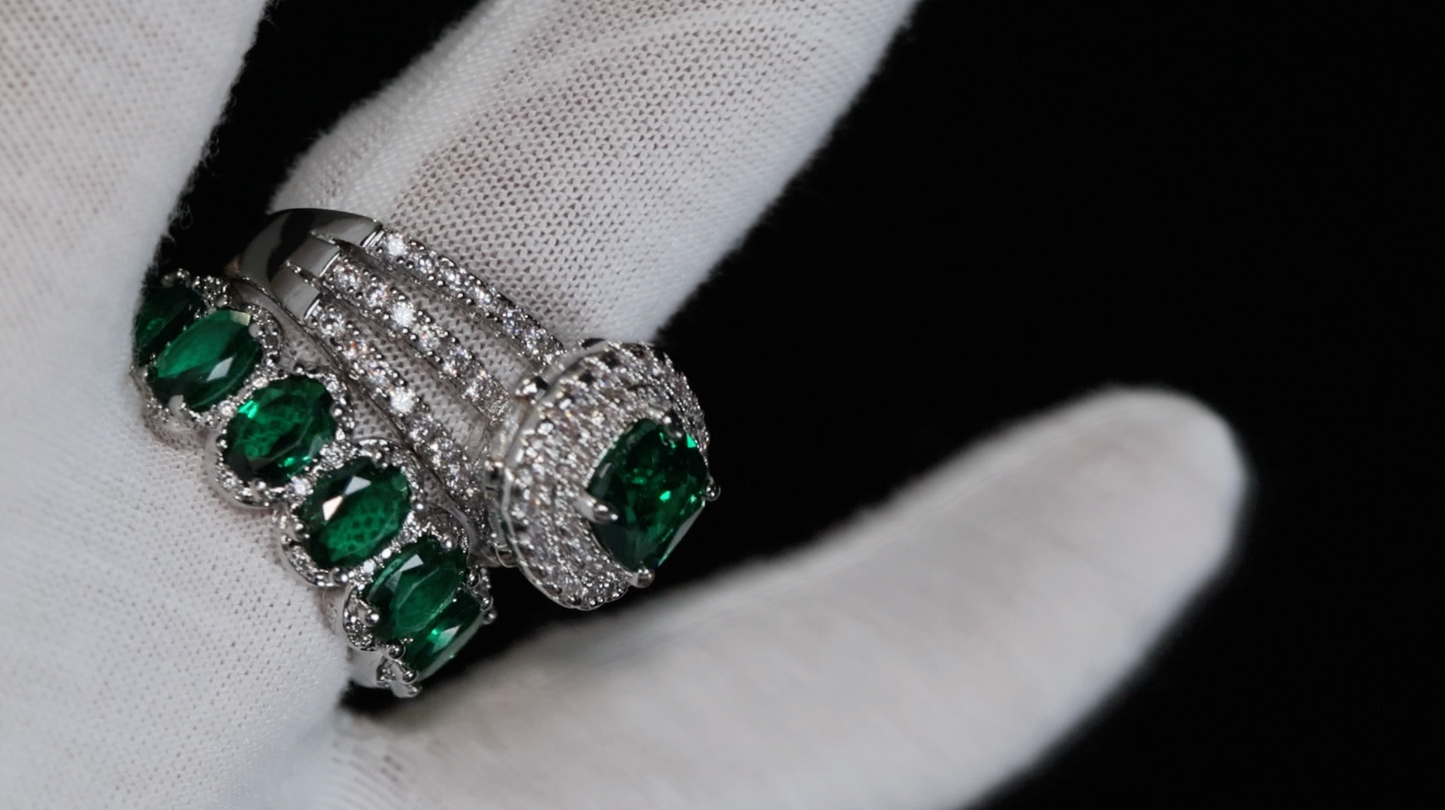 Womens Green Diamond Wedding Ring Set