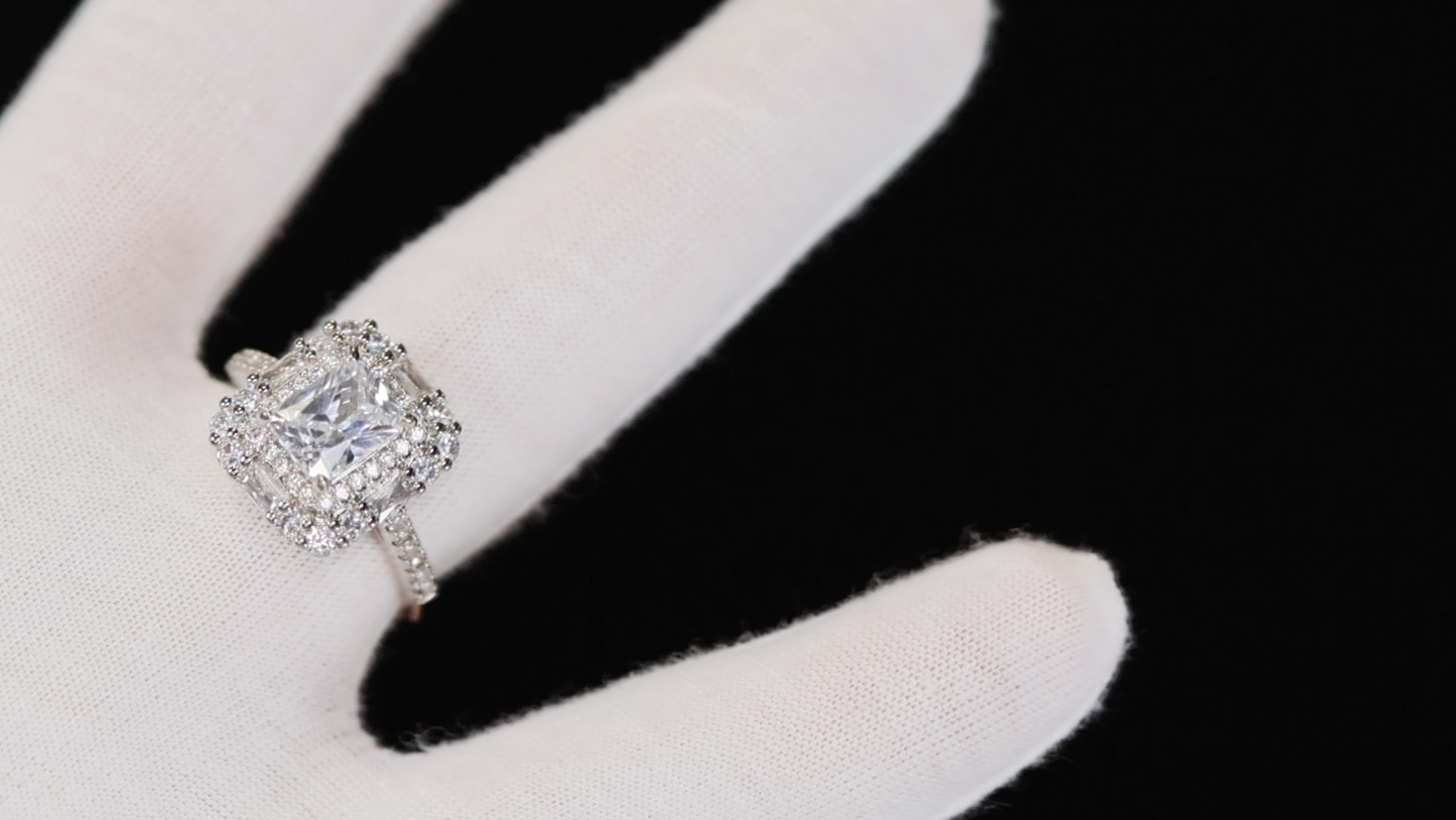 Radiant Cut Diamond Engagement Ring | Womens Radiant Diamond Rings