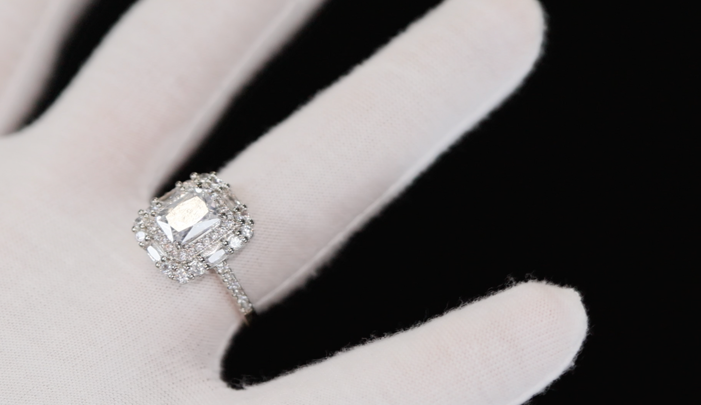 Radiant Cut Diamond Engagement Ring | Womens Radiant Diamond Rings