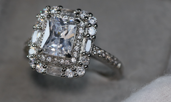 Radiant Cut Diamond Engagement Ring | Womens Radiant Diamond Rings