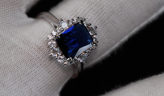 SAPPHIRE BLUE Engagement RING