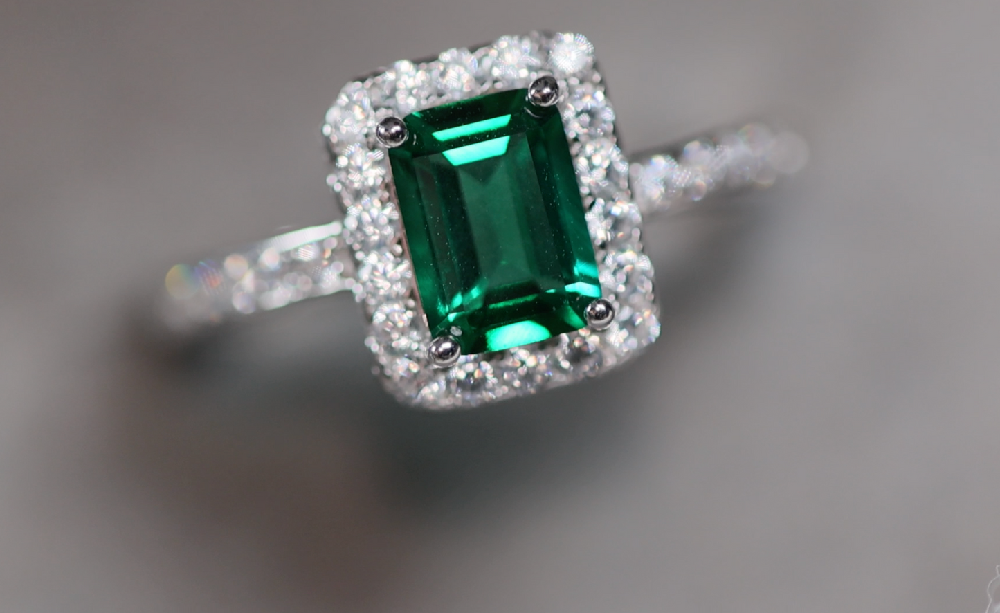 Green Lab Diamond Ring