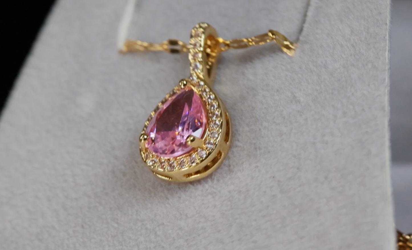 Pink Diamond Pendant | Pink Pear Cut Diamond Pendant