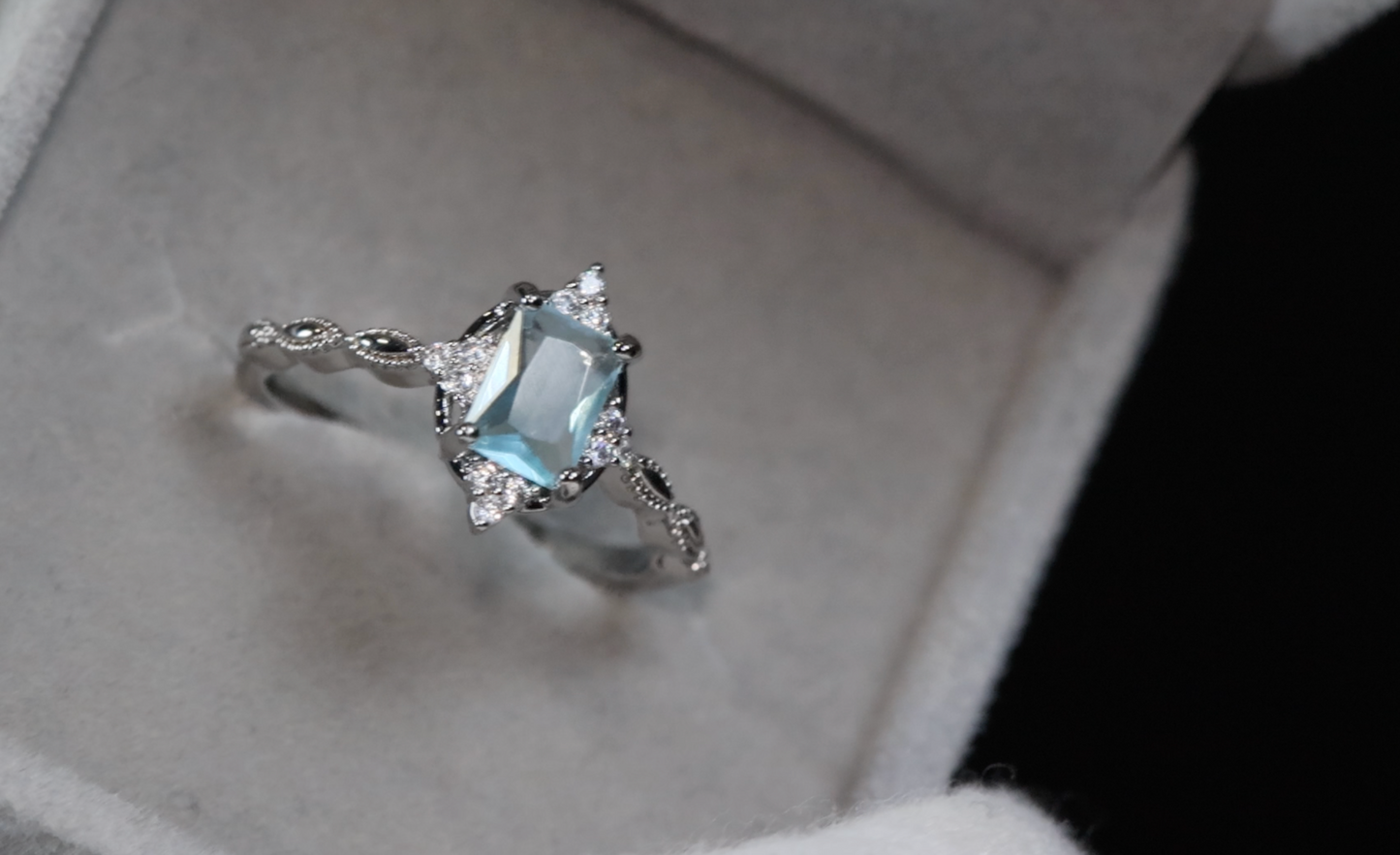 Blue Diamond Ring | Blue Diamond Engagement Ring