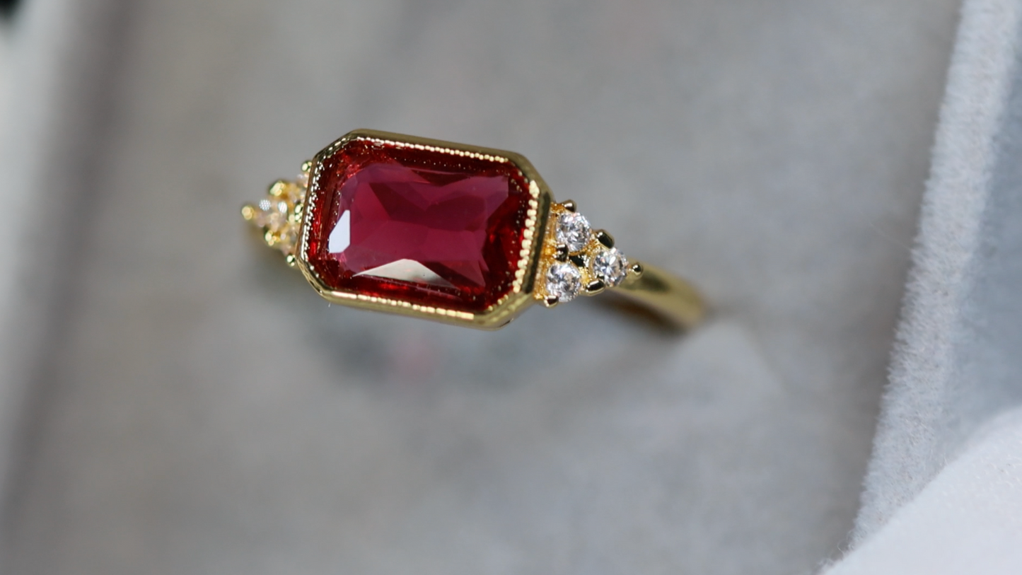 Womens Gold Red Diamond Ring | Gold Red Diamond Ring