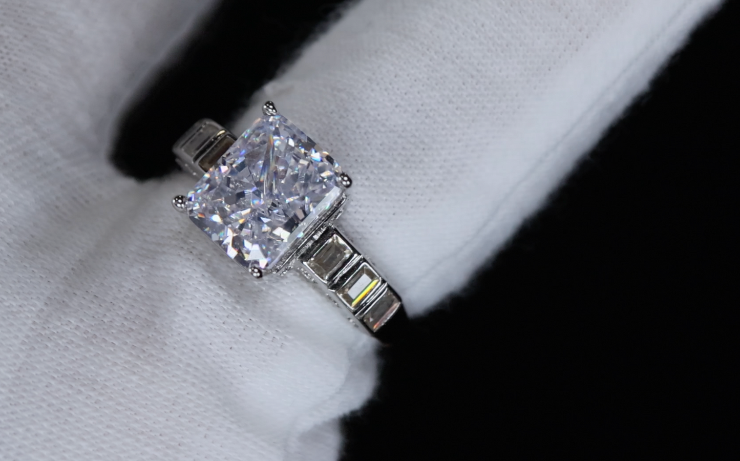 Crushed Iced Diamond Ring