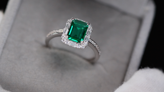 Lab Grown Colombian Emerald Ring | Lab Grown Green Diamond Ring