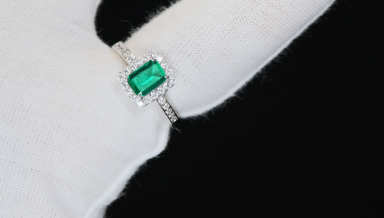 Lab Grown Colombian Emerald Ring | Lab Grown Diamond Ring