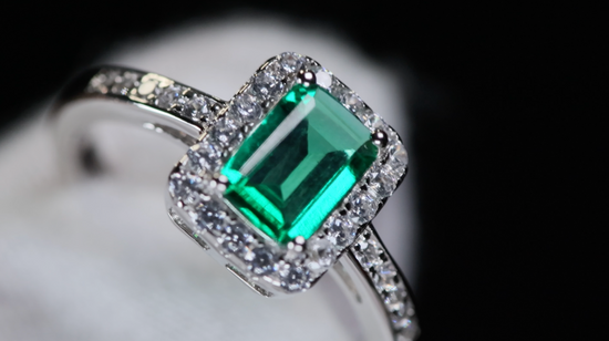 Lab Grown Colombian Emerald Ring | Lab Grown Diamond Ring