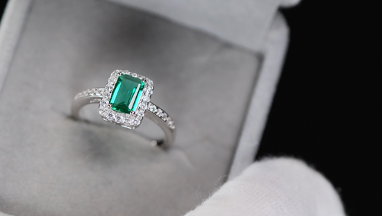 Lab Grown Colombian Emerald Ring | Lab Grown Diamond Ring