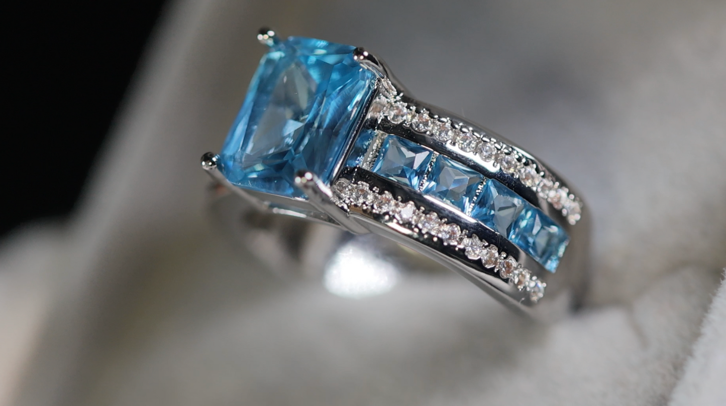 Blue Gemstone Ring | Blue Diamond Ring | Big Blue Diamond Ring