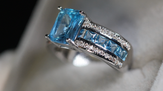 Blue Gemstone Ring | Blue Diamond Ring | Big Blue Diamond Ring