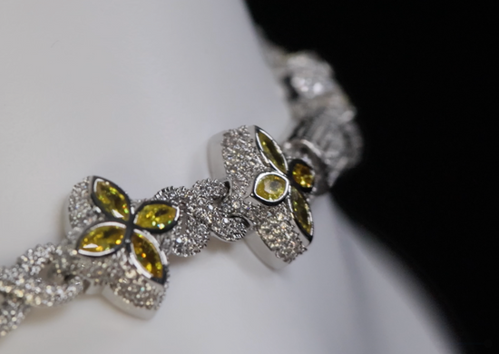 Yellow Diamond Hip Hop Chain