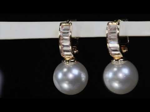 Gold Pearl Earrings 