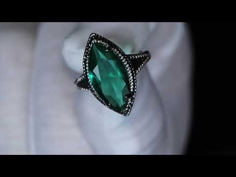 Load and play video in Gallery viewer, Womens Green Marquise Diamond Ring
