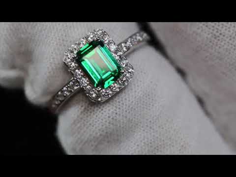 Lab Grown Colombian Emerald Ring