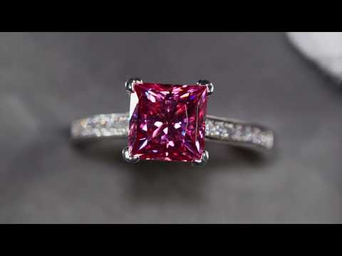 Load and play video in Gallery viewer, Pink Princess Cut Moissanite Diamond Rin
