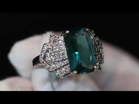 Load and play video in Gallery viewer, Aquamarine Green Ring
