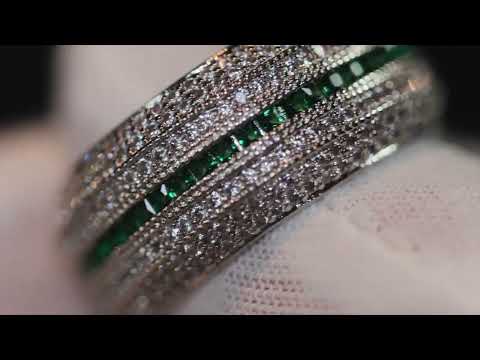 Load and play video in Gallery viewer, Mens green diamond eternity ring
