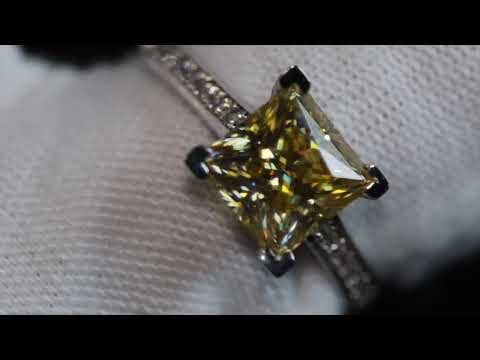 Load and play video in Gallery viewer, Yellow Moissanite Diamond Ring
