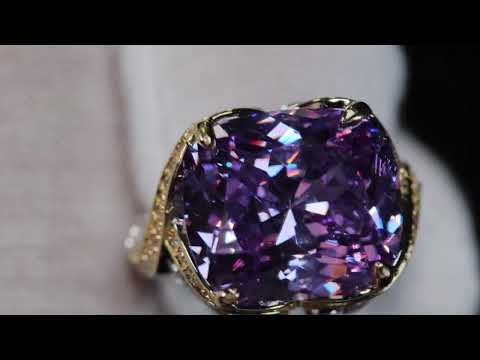 Load and play video in Gallery viewer, Big Purple Diamond Ring
