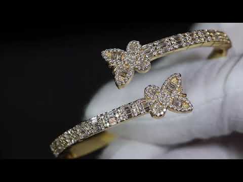 Load and play video in Gallery viewer, Gold Diamond Butterfly Bracelet
