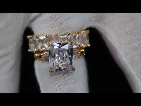 Load and play video in Gallery viewer, Baguette Diamond Engagement Ring Set
