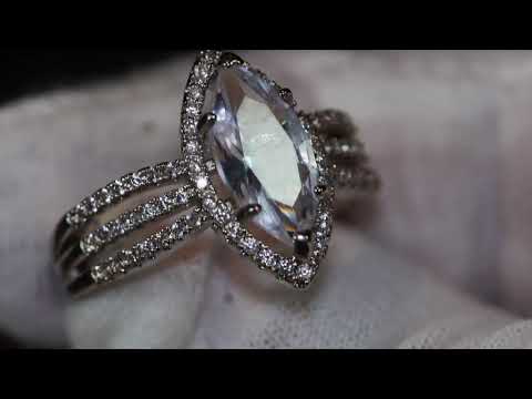 Load and play video in Gallery viewer, Womens diamond Marquise ring
