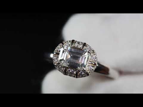 Load and play video in Gallery viewer, Womens Moissanite Diamond Ring
