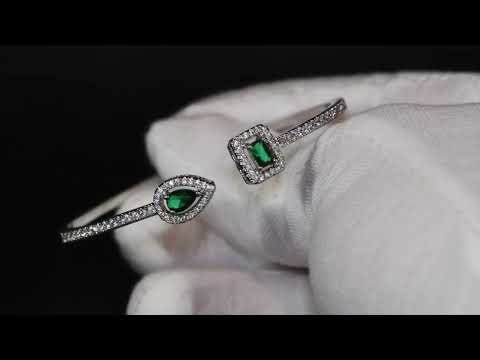 Load and play video in Gallery viewer, Green Diamond Bracelet
