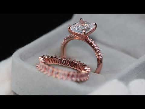 Load and play video in Gallery viewer, Rose Gold Wedding Ring Set
