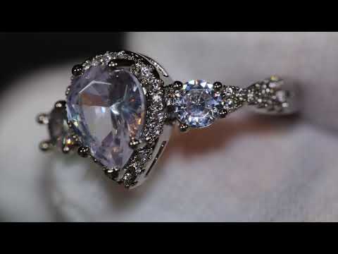 Load and play video in Gallery viewer, Womens Wedding Ring Set | Pear Cut Diamond Ring | Teardrop Ring
